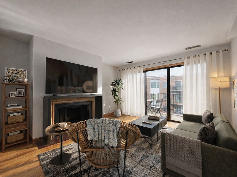 1st image of 1740 Hinman Ave #E