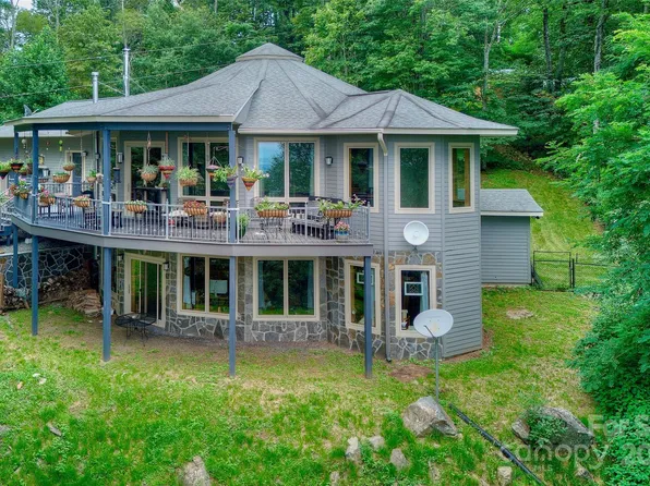 1024 Arrowhead Ridge Rd, Spruce Pine, NC 28777