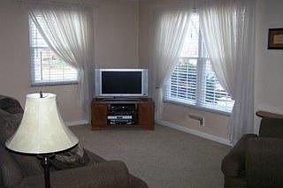 3rd image of 2826 Latonia Blvd