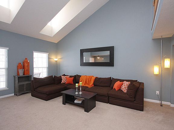 3rd image of 6441 Ellis Nook Dr