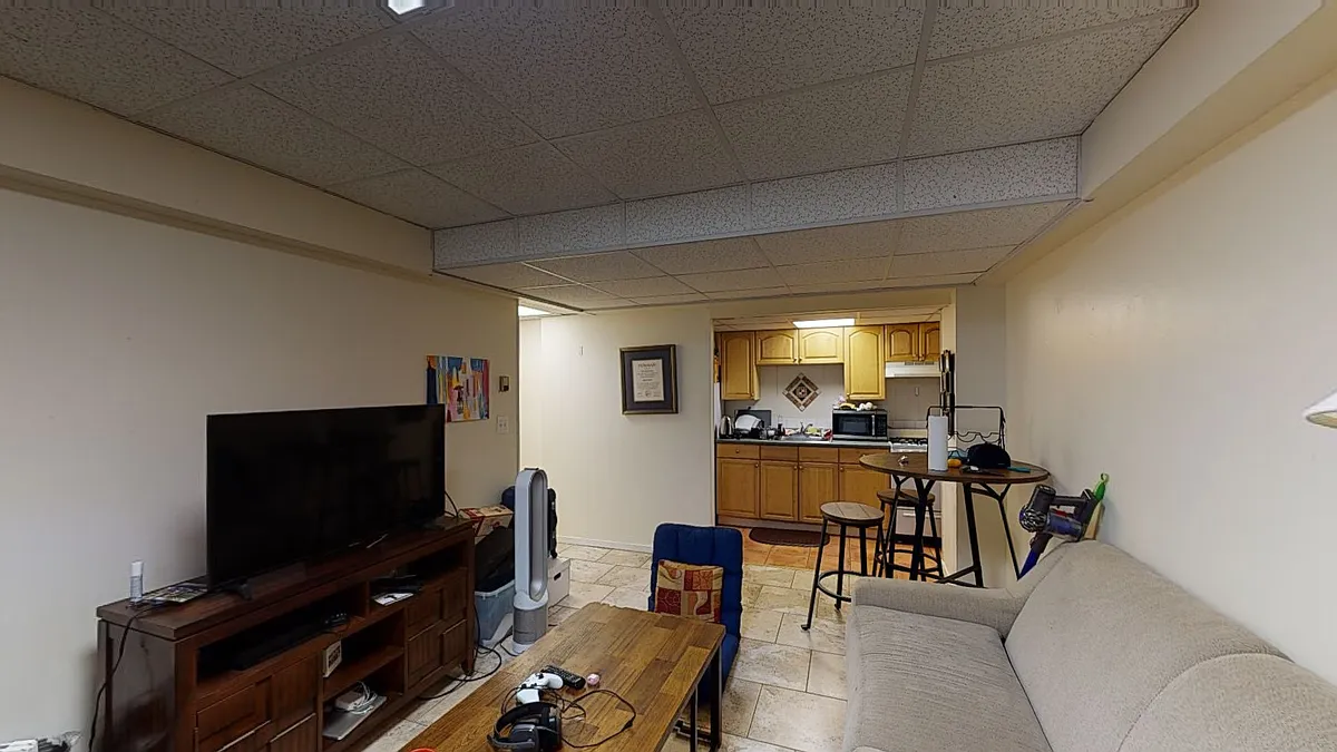 Building Photo - 15 Glenville Ave #B6