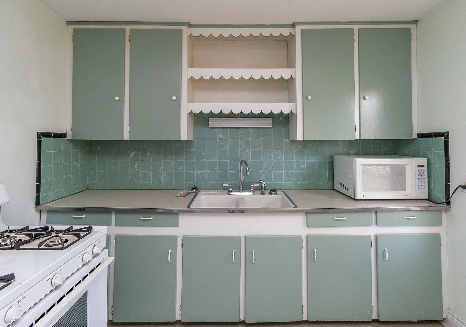 2 bedroom 1 bath home located close to downtown — Photo 4