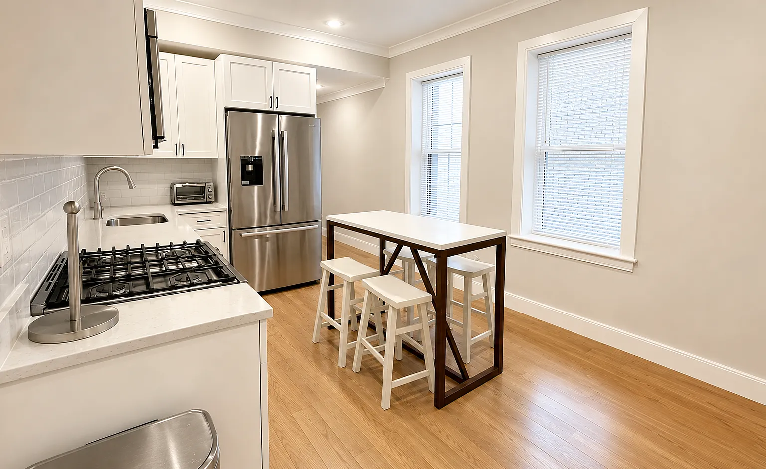 2 bed, 9999 sqft, $2,995 — Photo 1