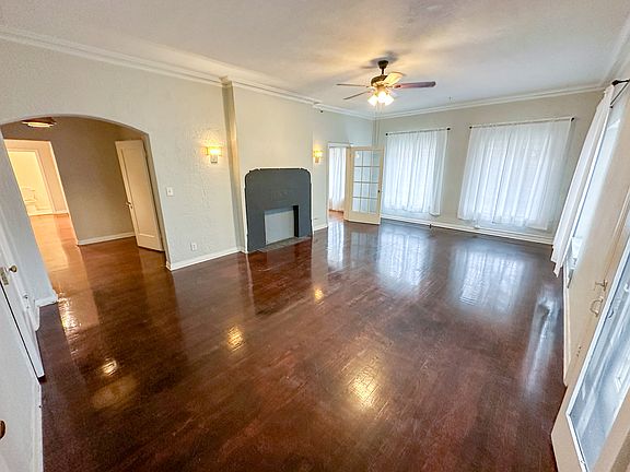 5th image of 620 S Ardmore Ave APT 4