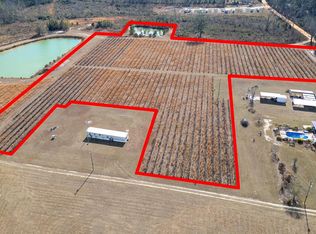 2 Penny Morris Rd, Baxley, GA 31513