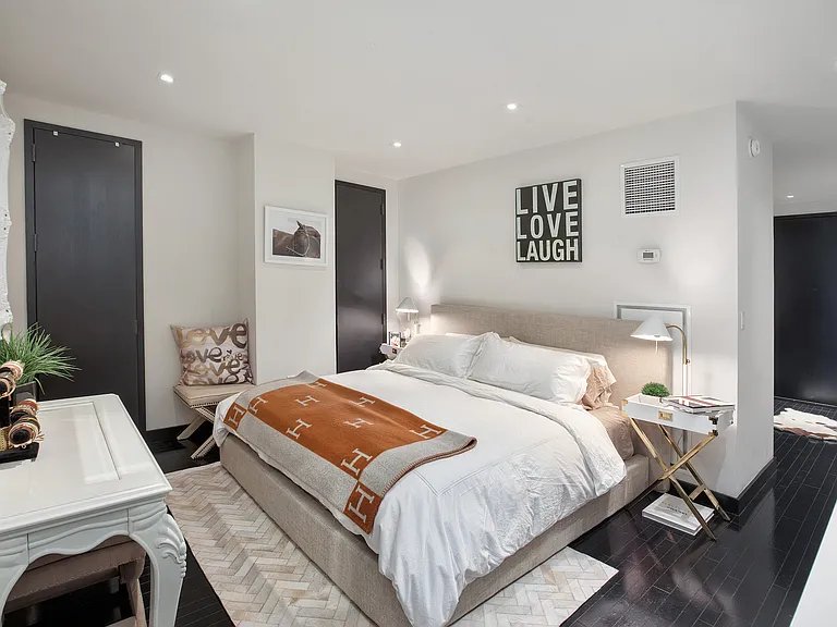 20 Pine St #1715 — Photo 5