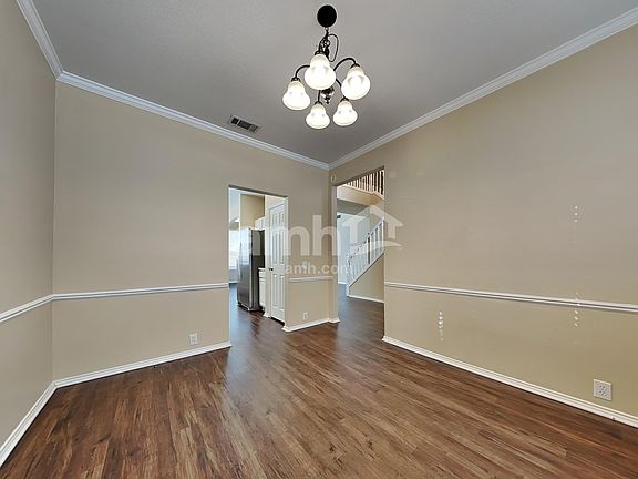 5th image of 132 Julian Dr