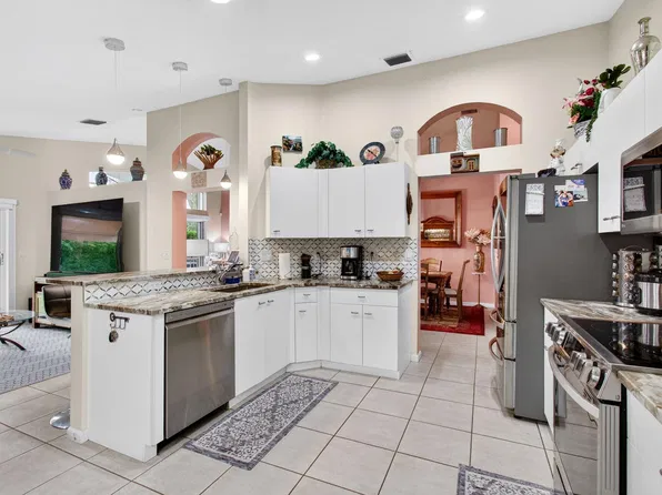 5670 Swaying Palm Lane, Boynton Beach, FL 33437