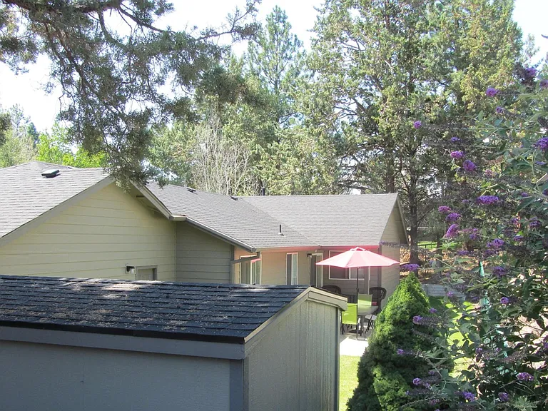 1636 SE Virginia Rd — Photo 5