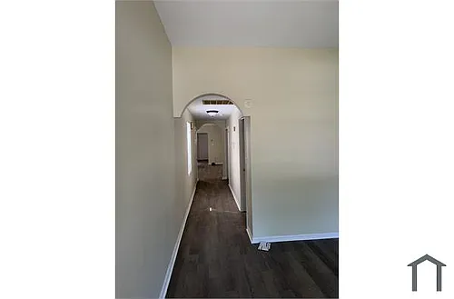 2700 Greenwood Ave Photo 1