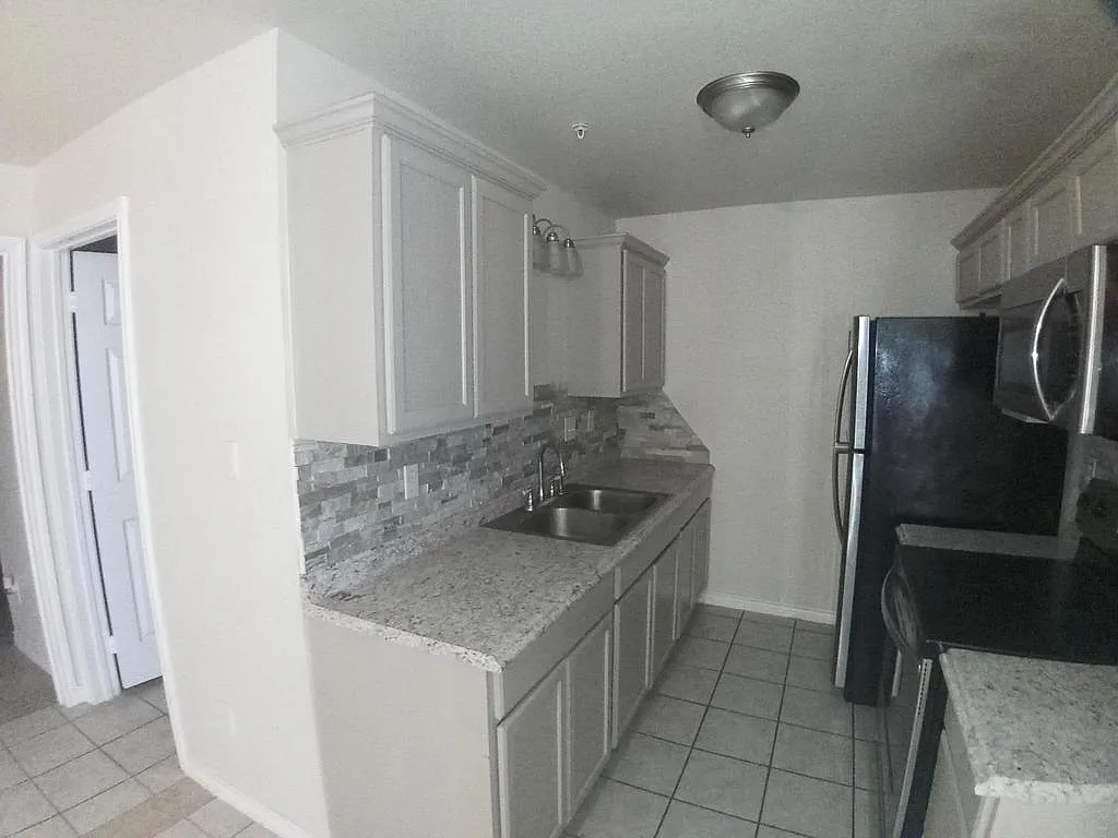 2 bed, 690 sqft, $695 — Photo 4