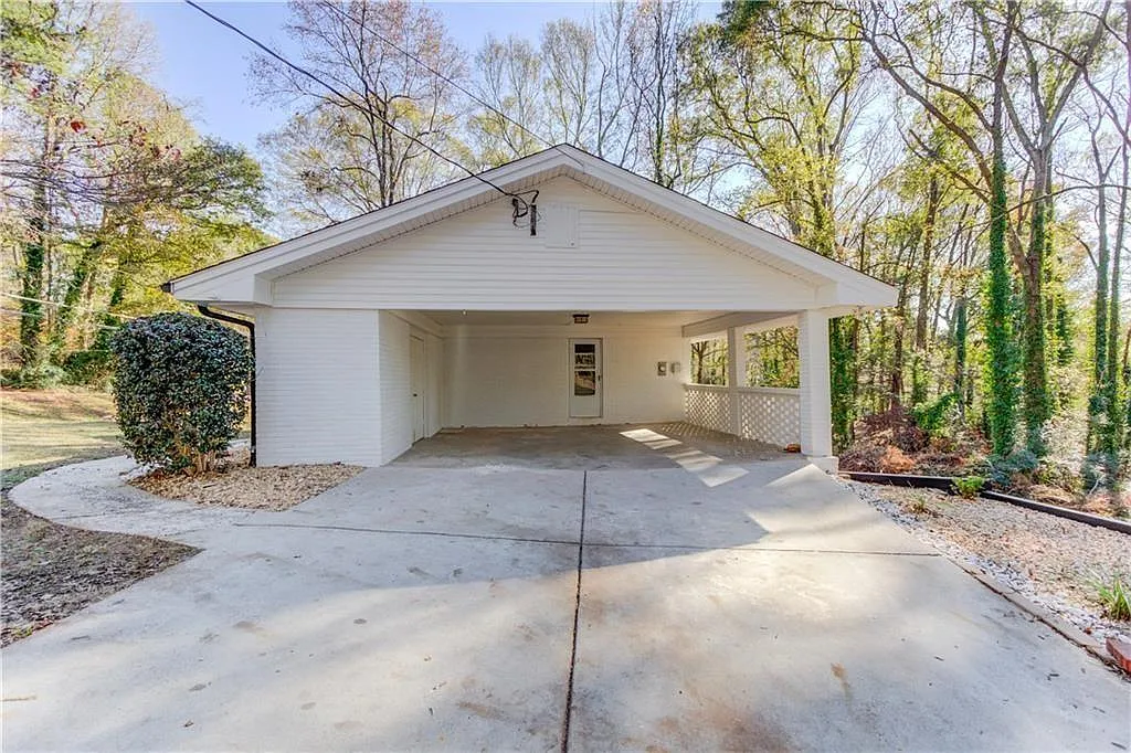2 bed, 2331 sqft, $1,785 — Photo 4