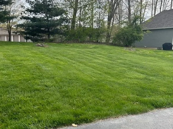 1086 Saint Andrews Ct, Akron, OH 44312