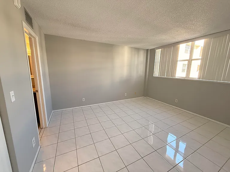 2929 S Ocean Blvd #406 — Photo 11