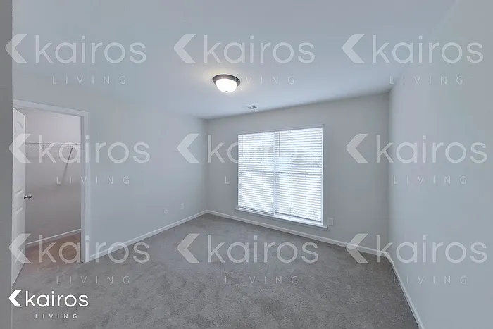 820 Heather Dr — Photo 8