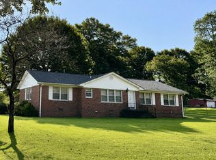 296 Goodwin Dr, Summerville, GA 30747