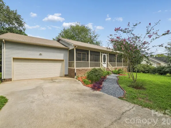 282 Honeycutt Dr SE, Concord, NC 28025