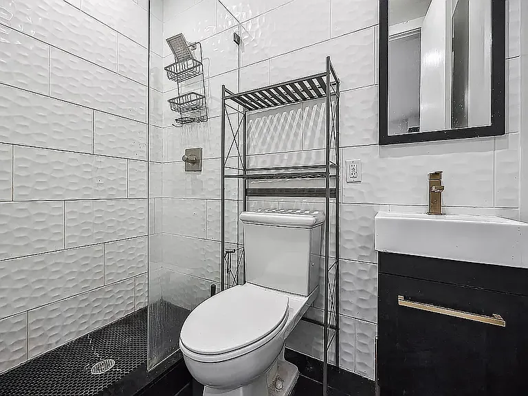 99 Clinton Ave #4 — Photo 12