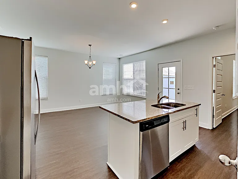 5234 Tupelo St — Photo 5