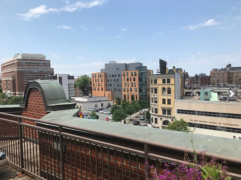 Commonwealth Ave — Photo 15