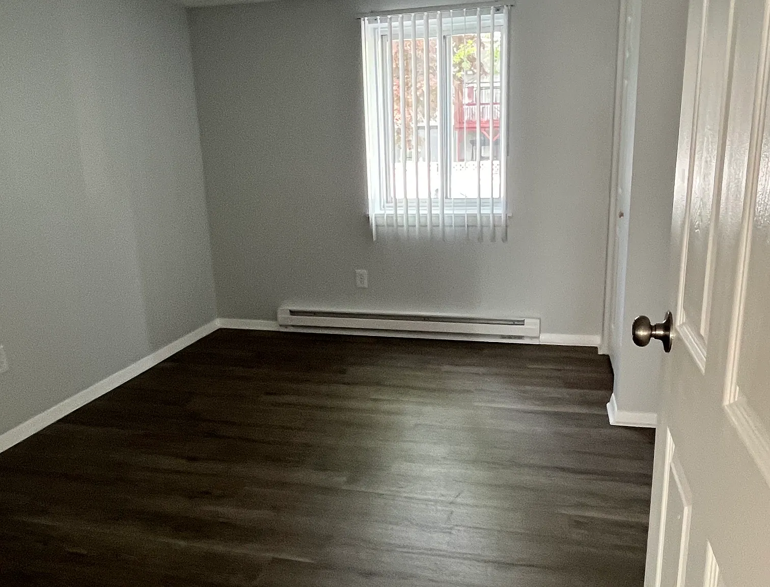 1 bed, 650 sqft, $1,300 — Photo 3