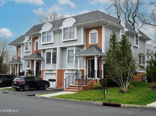 65 E River Rd APT 20, Rumson, NJ 07760