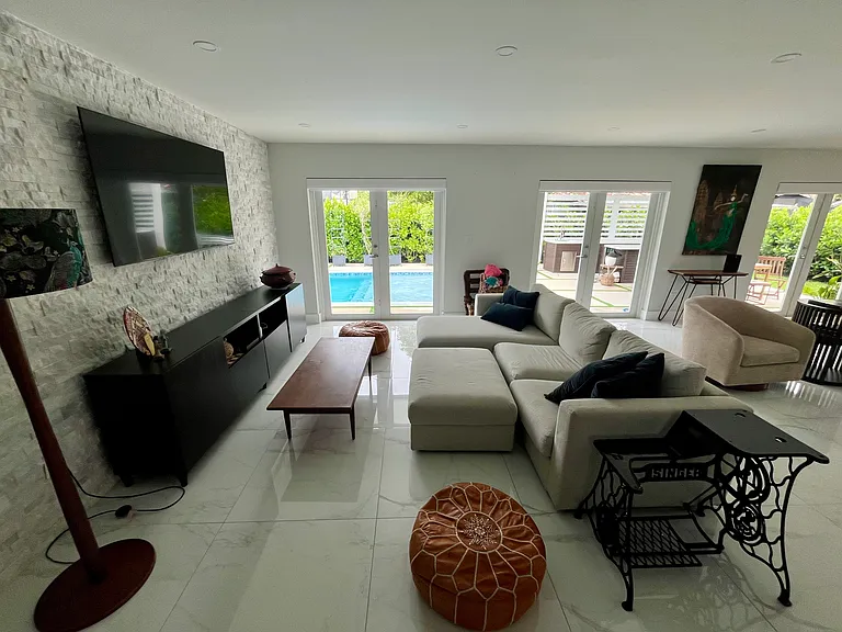 7700 SW 129th Ave — Photo 5