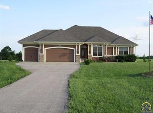 4052 Stoneview Ter, Ottawa, KS 66067