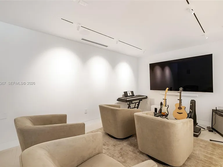 7180 E Lago Dr — Photo 4