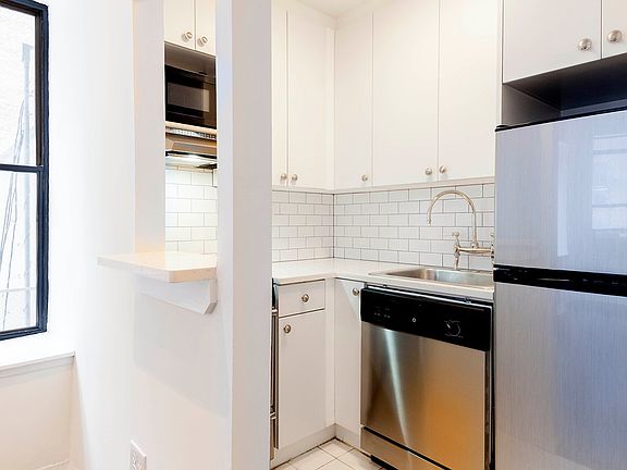 5th image of 127 4th Ave APT 5G