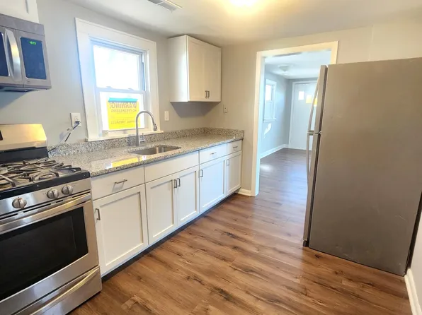 (undisclosed Address), Lansing, IL 60438