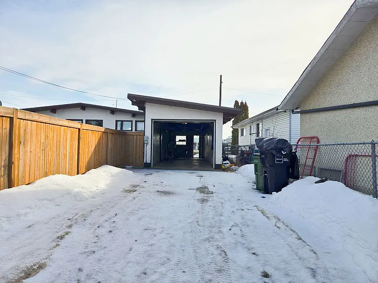 8820 Meadowlark Rd NW — Photo 21