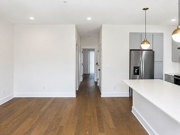 3rd image of 226 Allison Way