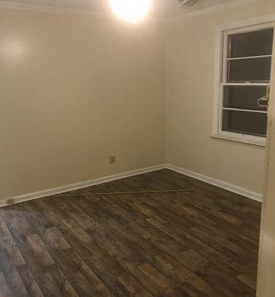 3rd image of 708 Richmond St