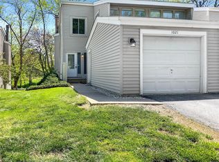 1021 Fairways Dr #1, Lake Saint Louis, MO