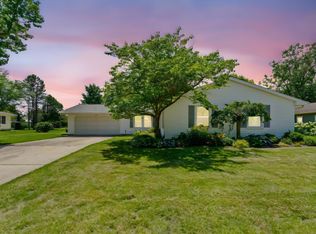 1504 Hillcrest Dr, North Manchester, IN