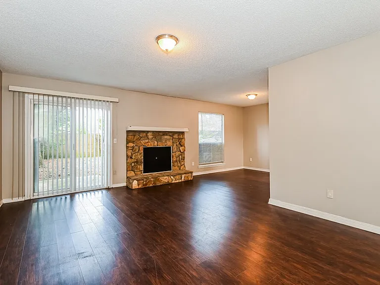 11702 Tanager Dr — Photo 9