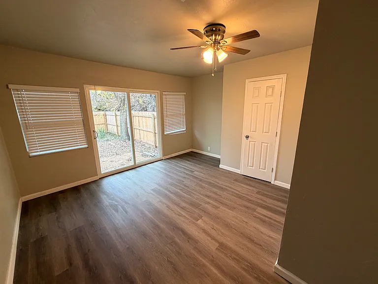 3901 SW 29th St #2 — Photo 10