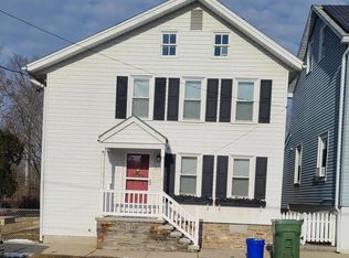 214 W 2nd St, Bernville, PA 19506
