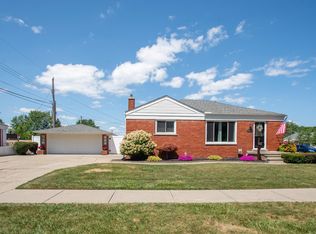 22225 Love St, Saint Clair Shores, MI 48082