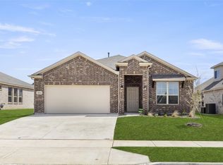 2841 Rose Heath Ln, Fort Worth, TX 76108