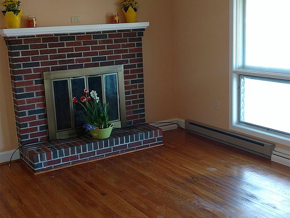 2nd image of 367 Fox Dr