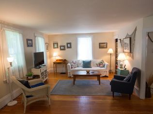 6 Mechanics Pl, Gloucester, MA 01930