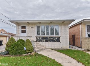 6911 S Karlov Ave, Chicago, IL 60629