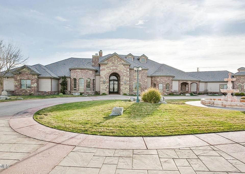 111 S Mahan St, Ridgecrest, CA 93555 Zillow