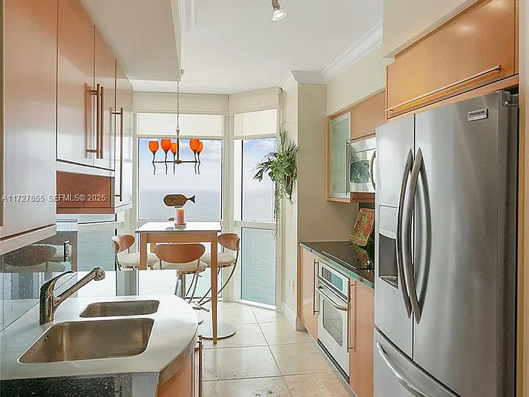 6365 Collins Ave #3401 — Photo 7