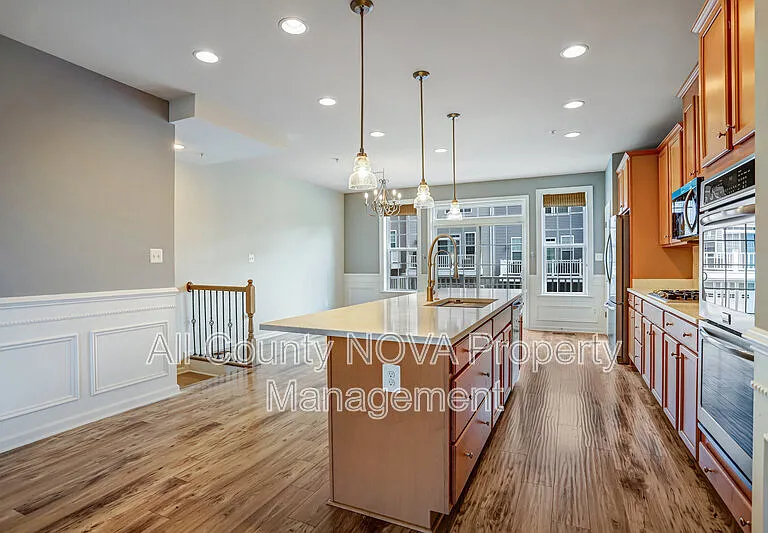2908 Pinebrook Rd — Photo 15