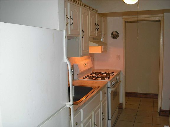 3rd image of 8808 151st Ave APT 4B