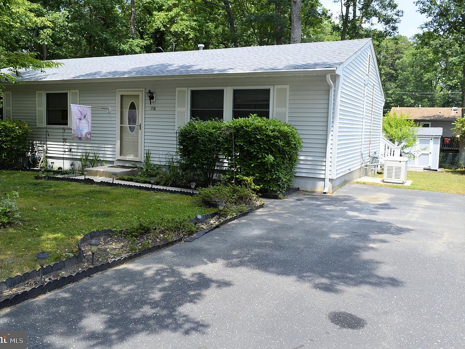 1st image of 158 Clover St