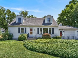 76 Amsden Dr, Rochester, NY 14623